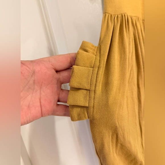 Kate Quinn Bamboo Bubble Dress – Golden Mustard
Size: 18-24m NWT (New With Tags) - Picture 4 of 4